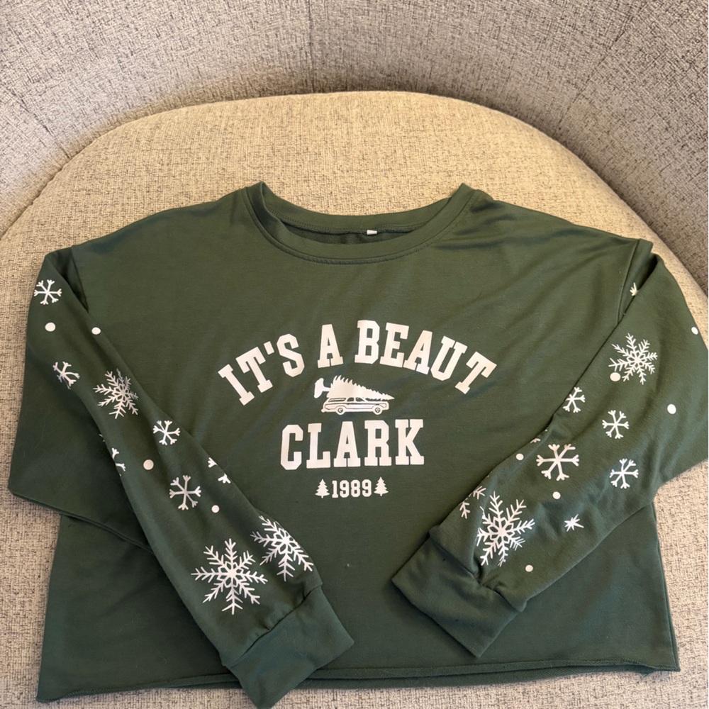 Forest Green Snowflake Graphic Sweatshirt